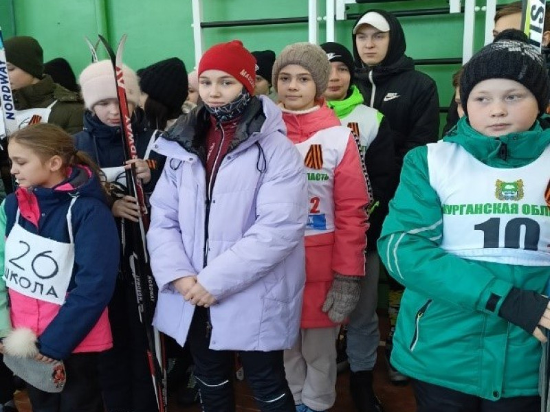 Участие в лыжной (юнармейской) городской эстафете.